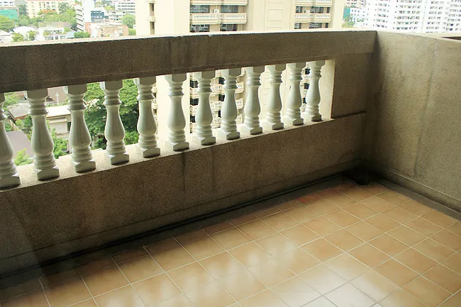 orchidview-balcony