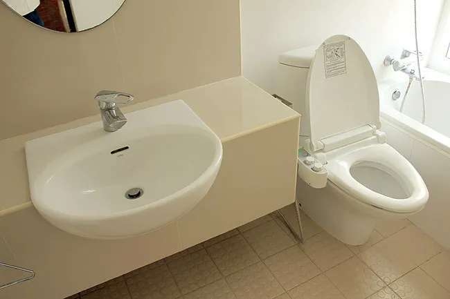 prompongmansion-bathroom2