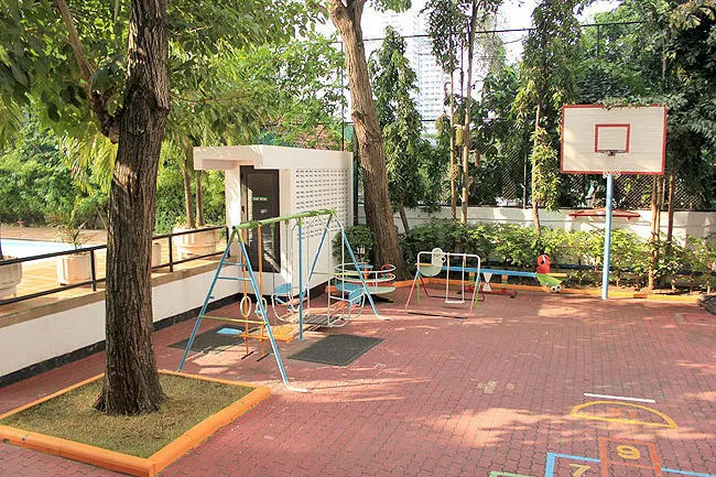 tubtimmansion-playground