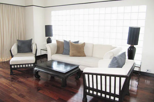 panthipsuitessathorn-livingroom