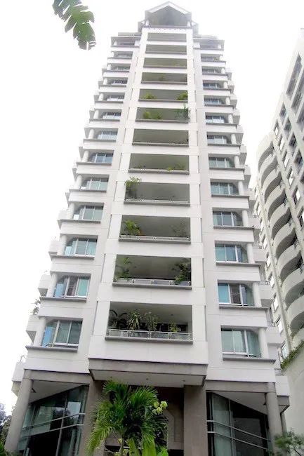 Suan Phinit Execlusive Apartment