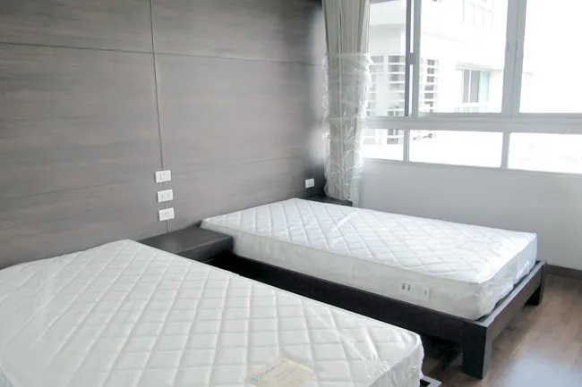 chodtayakorn-bedroom2