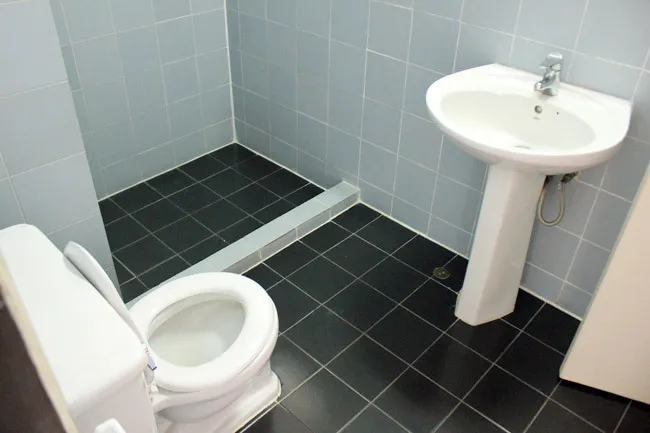 aramvejapartment-bathroom