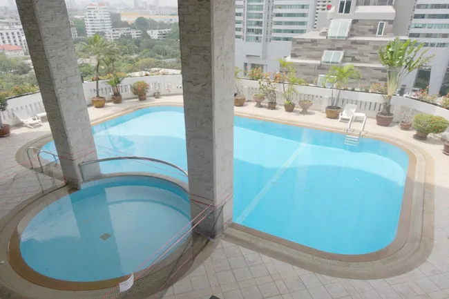 gmtower-pool