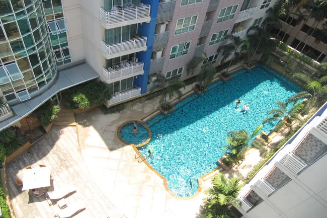avenue61-pool