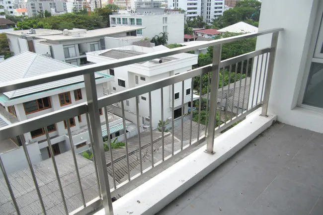 s1executiveresidence-balcony