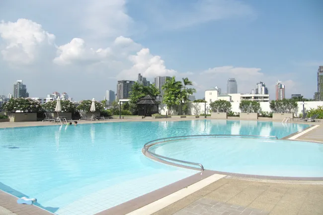 ruamsukcondominium-pool