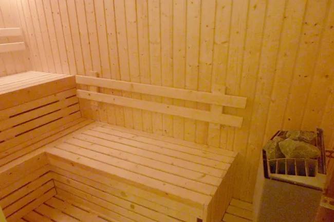 theresidenceat61-sauna