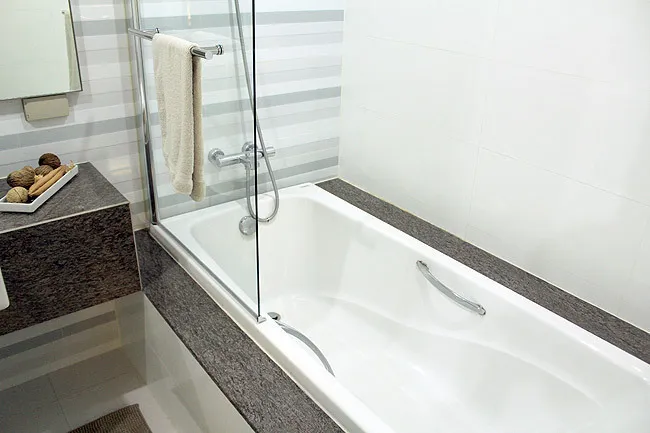 avora31-bathroom